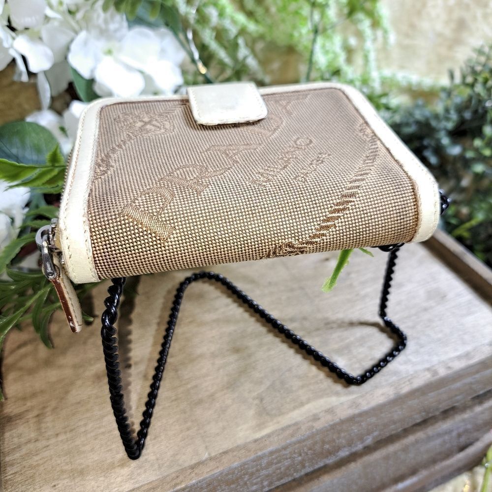 Authentic Prada Zippy Wallet - Picture 12 of 13